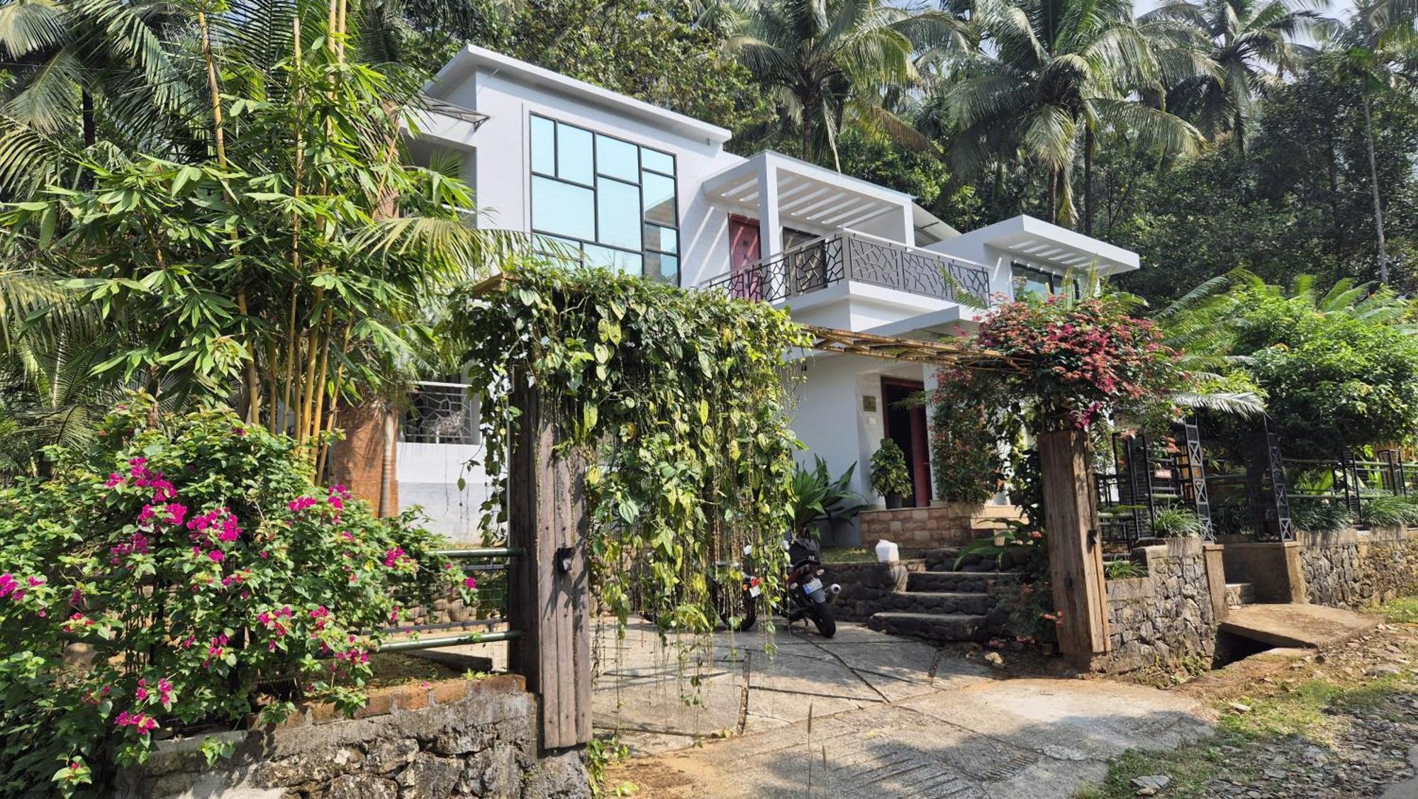 Orchid Villa Pinangode Ngoại thất bức ảnh