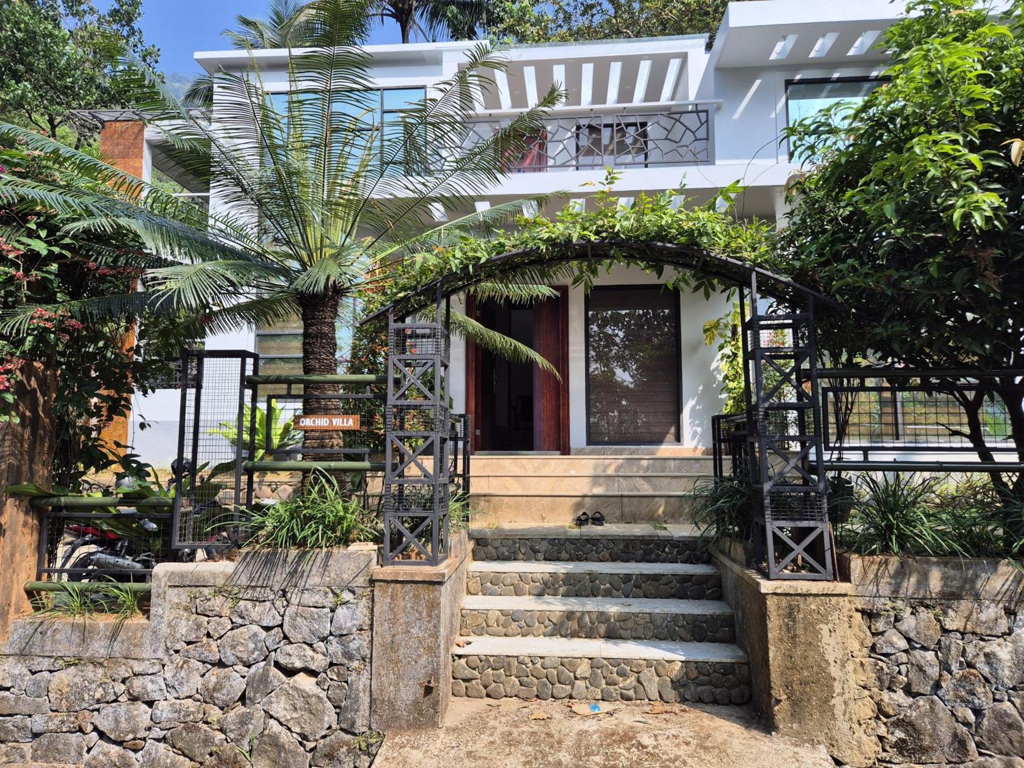 Orchid Villa Pinangode Ngoại thất bức ảnh