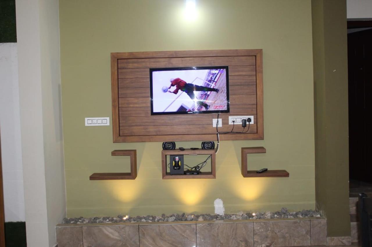 Orchid Villa Pinangode Ngoại thất bức ảnh