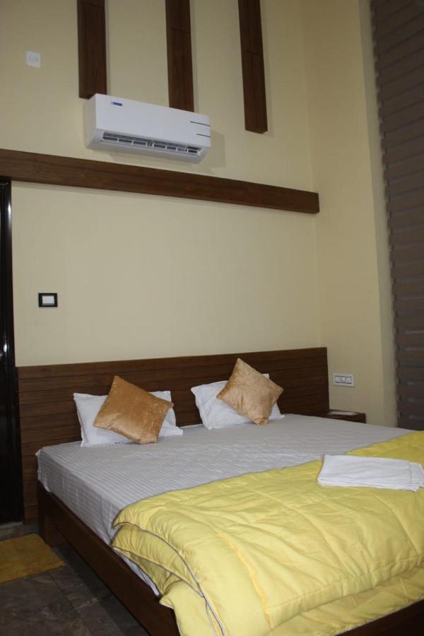 Orchid Villa Pinangode Ngoại thất bức ảnh