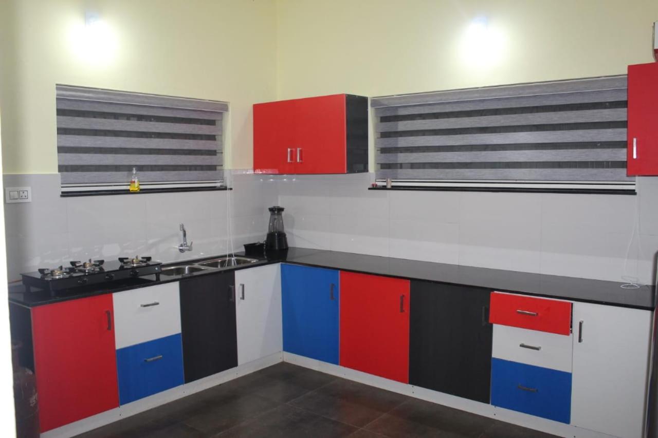 Orchid Villa Pinangode Ngoại thất bức ảnh
