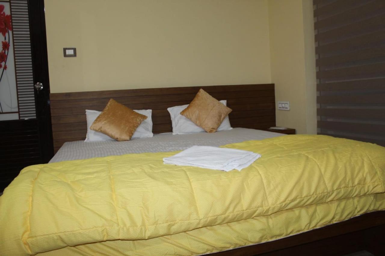 Orchid Villa Pinangode Ngoại thất bức ảnh