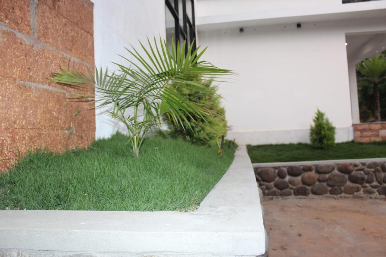 Orchid Villa Pinangode Ngoại thất bức ảnh